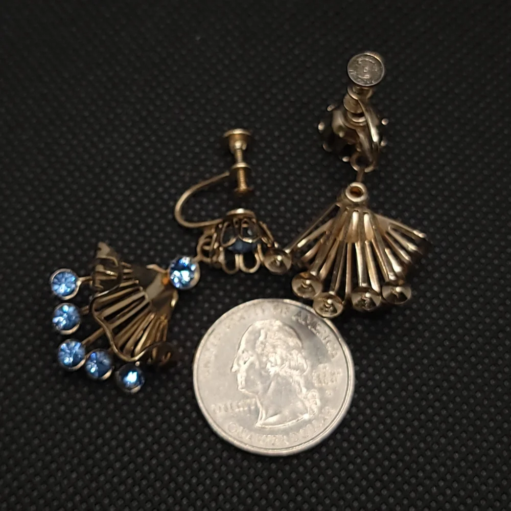 Vintage 1950's Floral Rhinestone Screwback Earrings